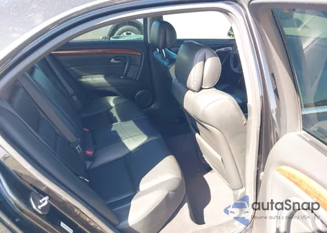 2005 Acura Rl 3.5 from USA, damaged, VIN JH4KB165X5C021471